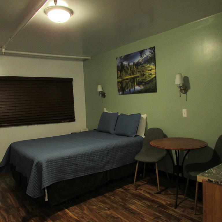 Creekwood Inn แองเคอเรจ ภายนอก รูปภาพ