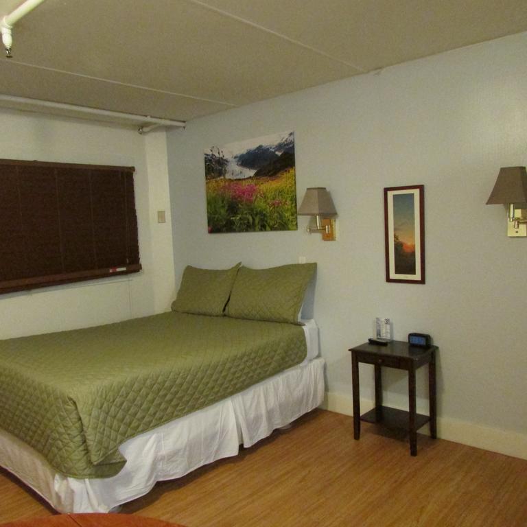 Creekwood Inn แองเคอเรจ ภายนอก รูปภาพ